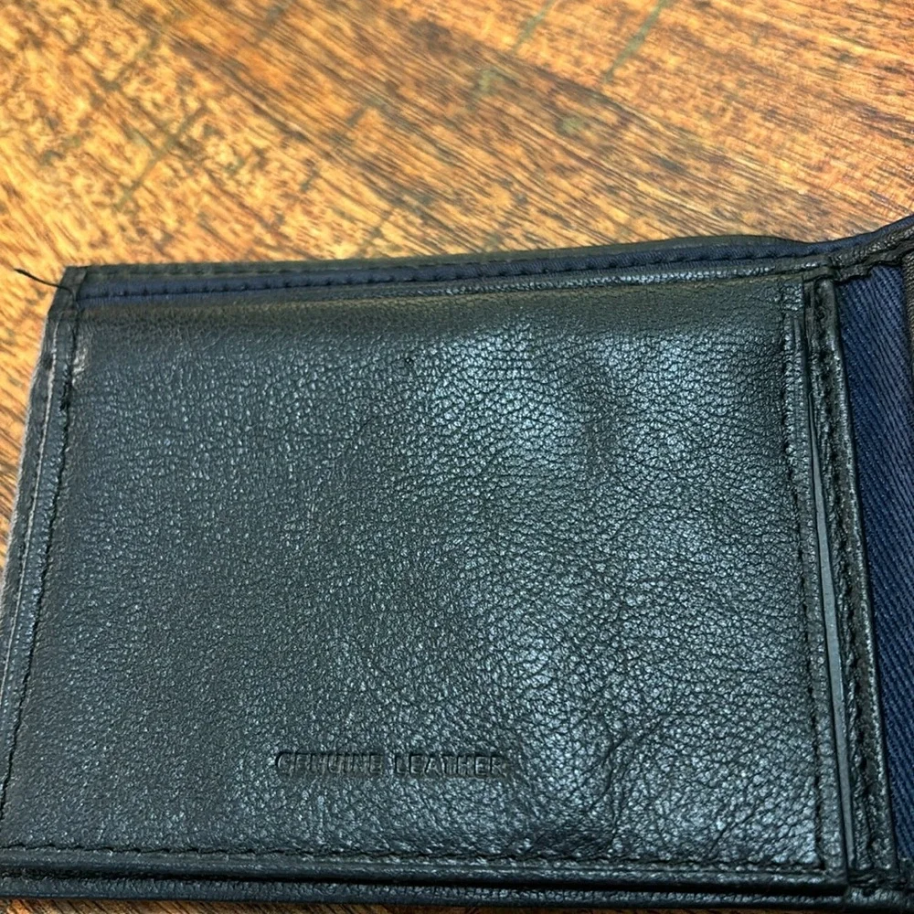 NIB Tommy Hilfiger Passcase & Valet Wallet Men's Bifold Black Genuine Leather